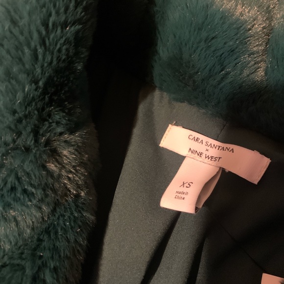 FUR COAT - Picture 2 of 2